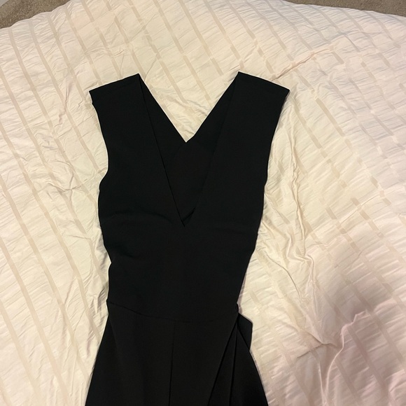 Lulu's Black V Neck Jumpsuit W/ Open Back Size M - Picture 3 of 6